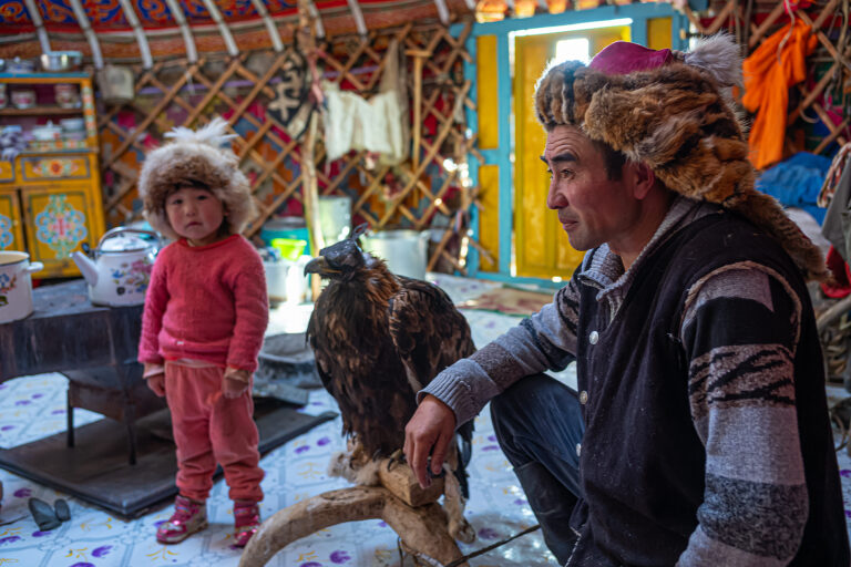 Blogserie – Adlerjäger der Mongolei: Die faszinierende Welt der Berkutschis